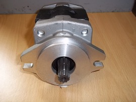 TCM HYDRAULIC PUMP (LS4325)