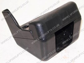 HYSTER L117 USED PLASTIC COVER (LS4595)