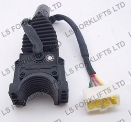 DOOSAN /DAEWOO FOWARD/ REVERSE SWITCH 301404-00001