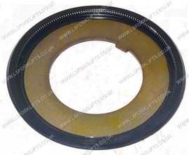 MITSUBISHI HUB SEAL OUTER (LS6148)