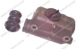 MASTER CYLINDER (LS3246)