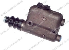 MASTER CYLINDER (LS3389)