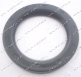 HYSTER OIL SEAL (LS332)