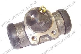 WHEEL BRAKE CYLINDER R/H (LS2158)