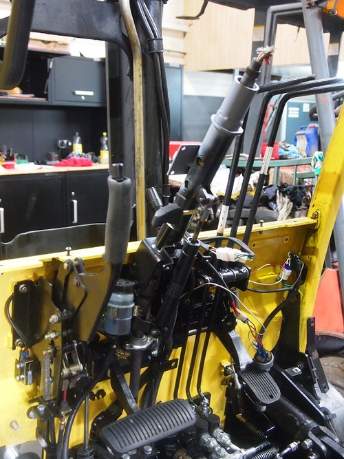 HYSTER FORTENS REFIT mast and steering controls